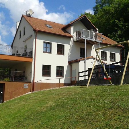 Ubytovaci Zarizeni Lovosice Exterior foto